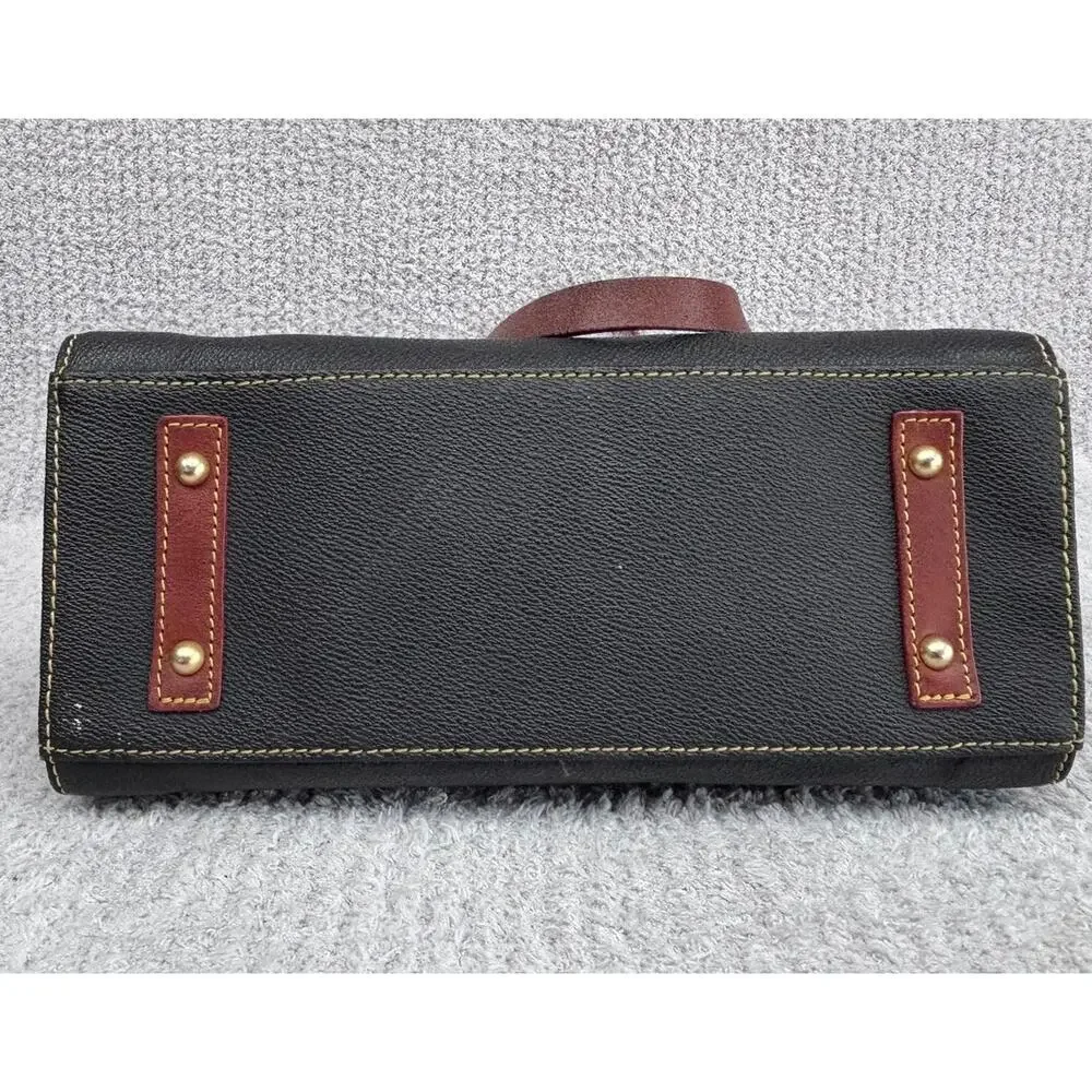 Dooney & Bourke black pebble